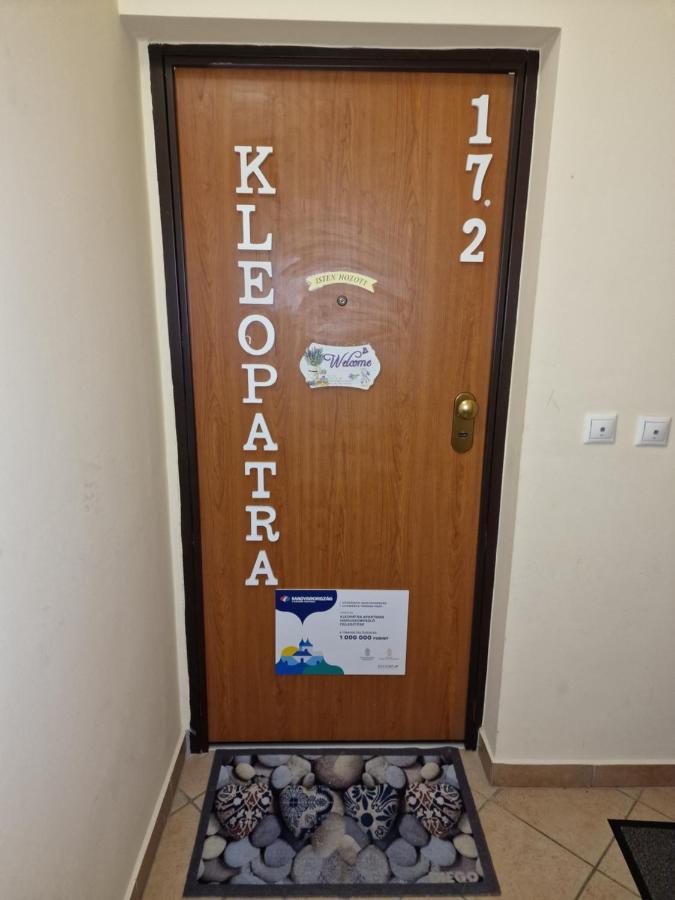 Kleopatra Apartman Hajdúszoboszló Exterior foto